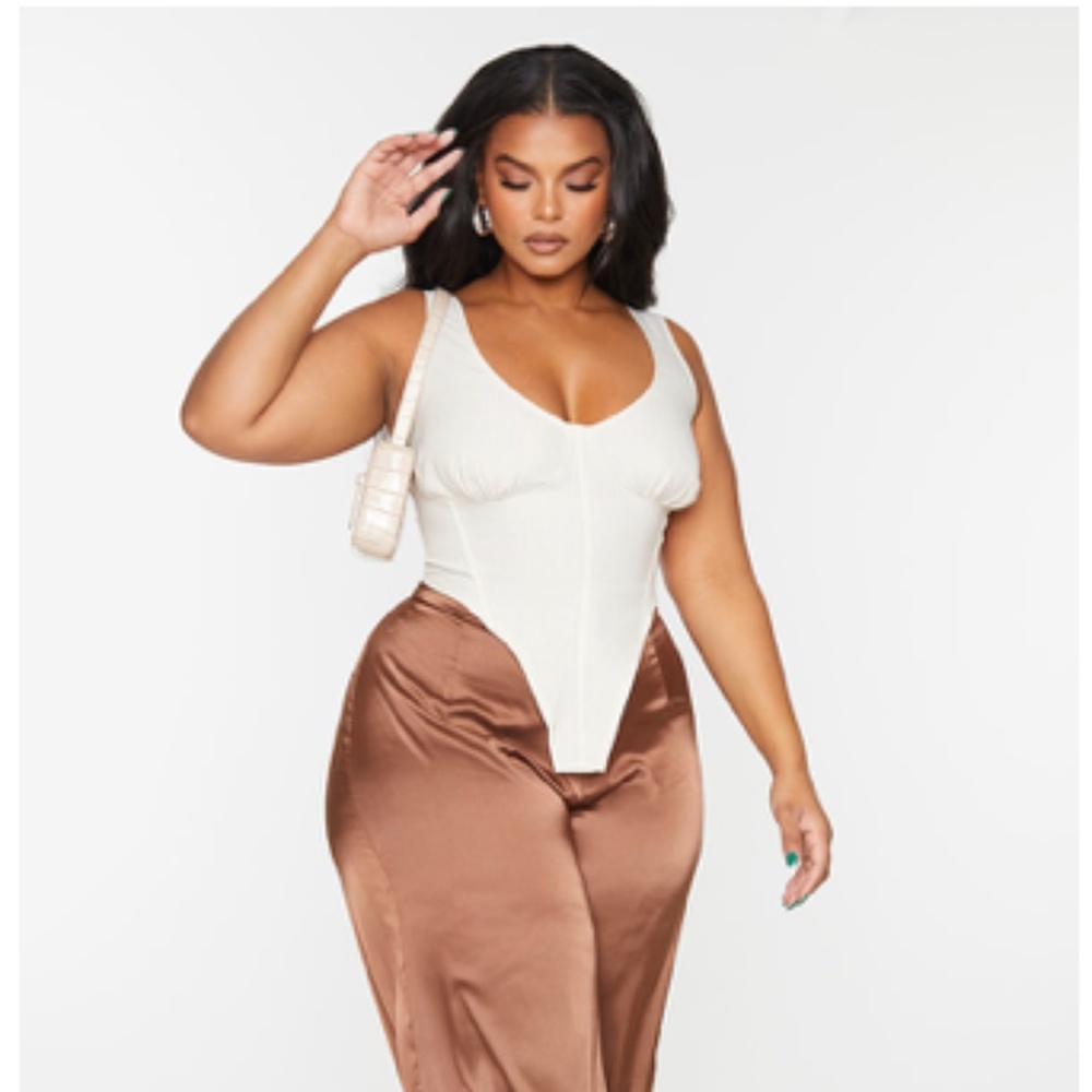 Curved Hem Top